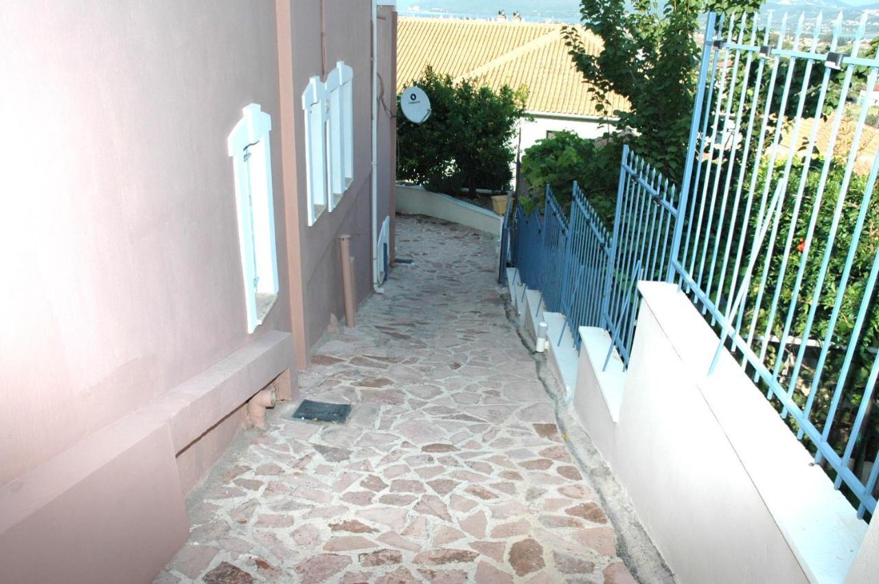 A L' Aise Studios Apolpaina Exteriör bild