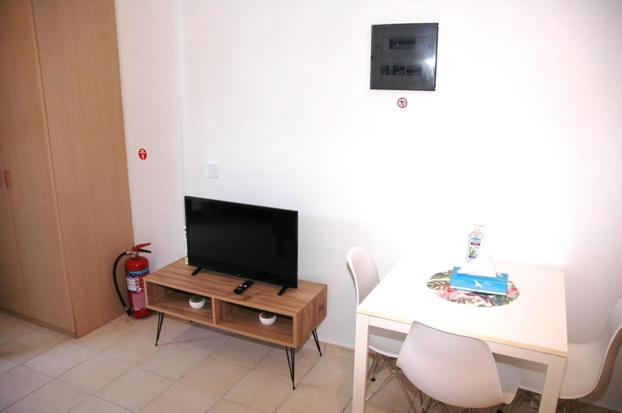 A L' Aise Studios Apolpaina Exteriör bild